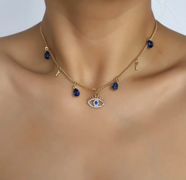 collar ojo turco